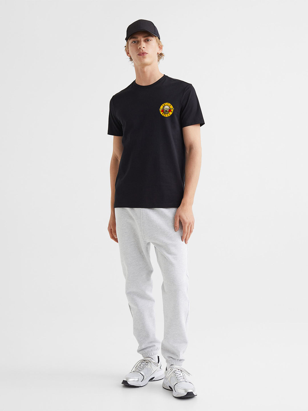 Guns N Roses Men Regular Fit Black Half Sleeve T-Shirt