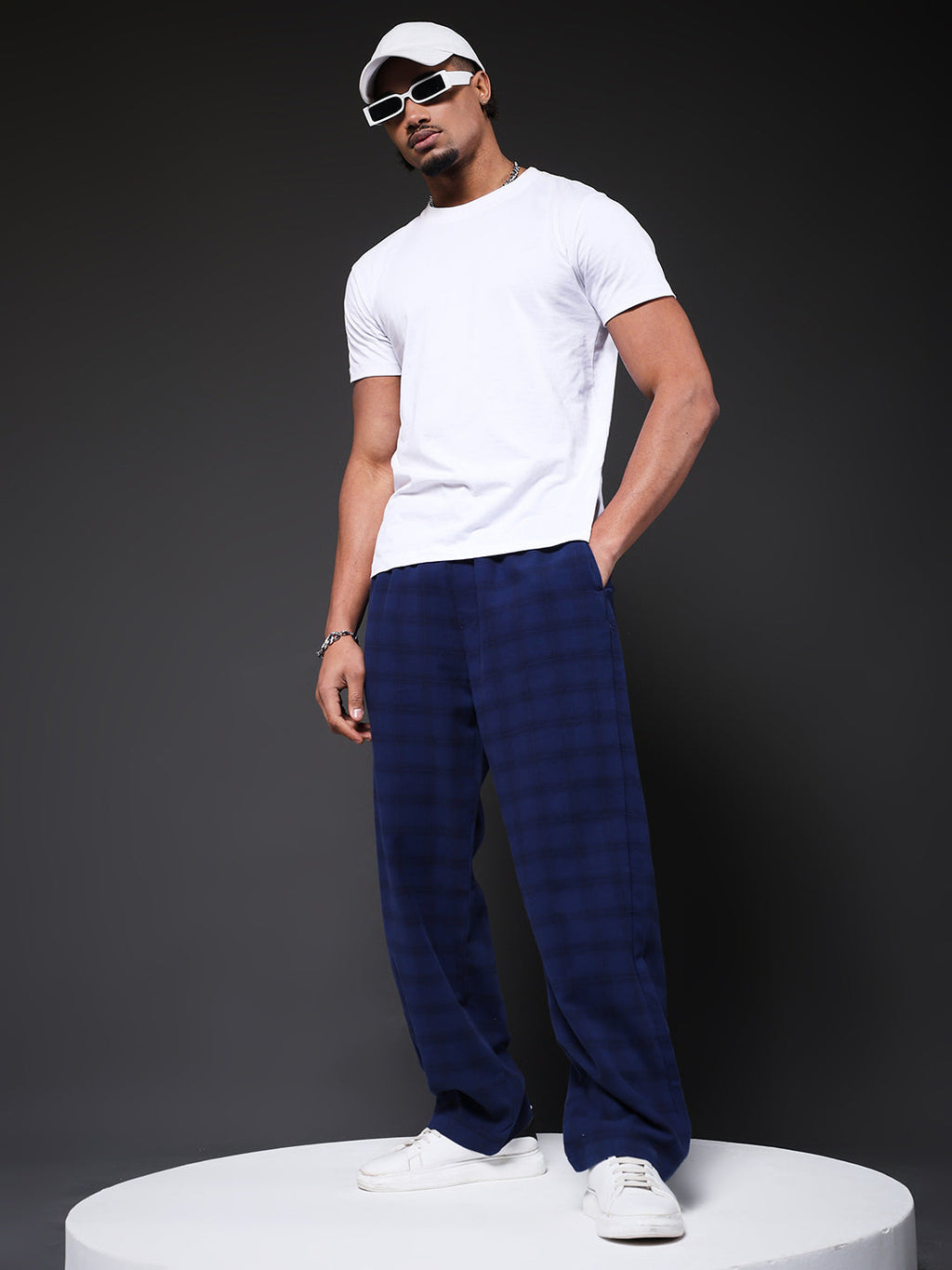Men chequered lounge pants